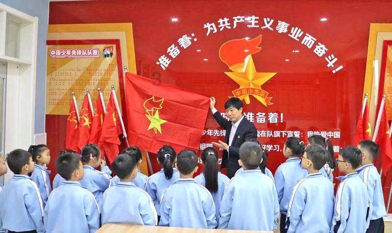 铁人三项和马拉松哪个对体能的考验更大？